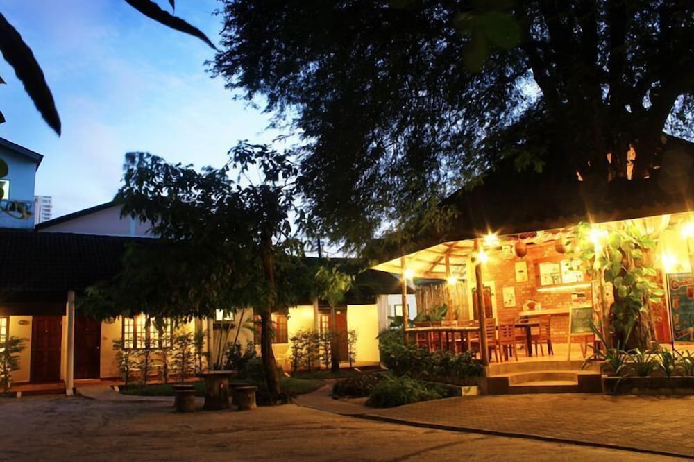 Baan Pron Phateep 7/50