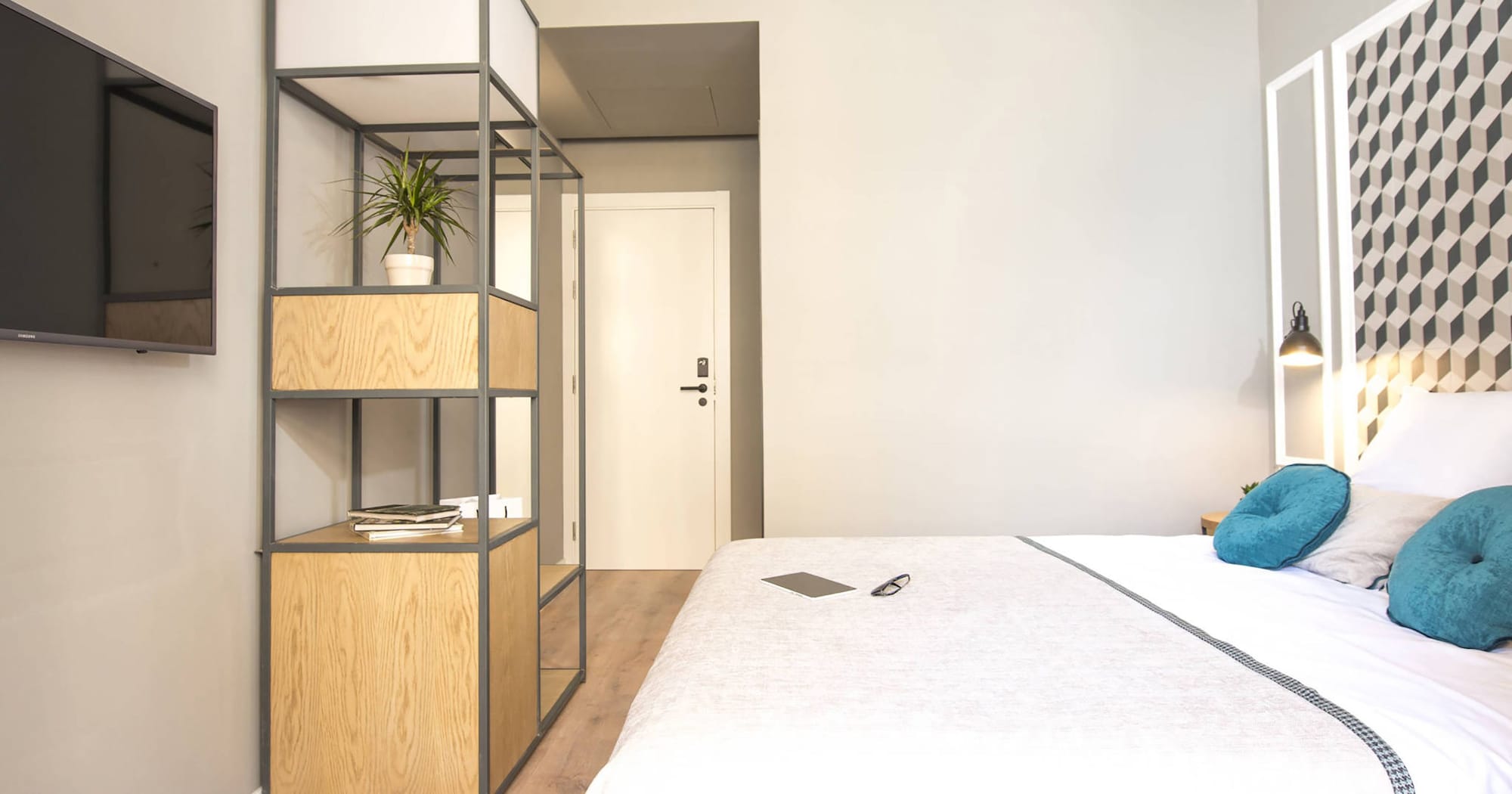 suite, terrace