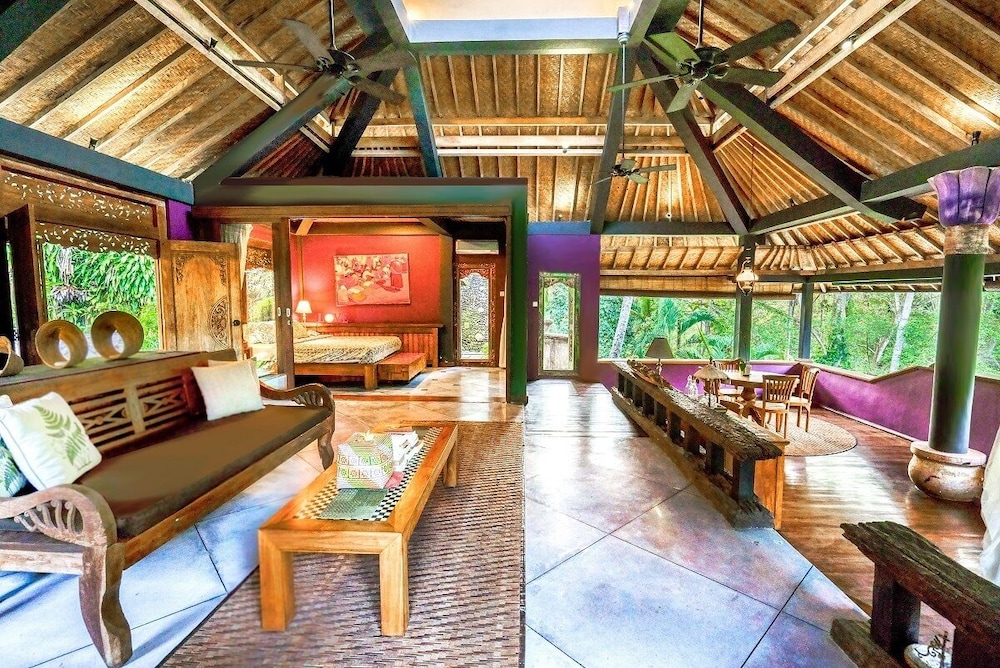 Villa Beji Indah 33/50