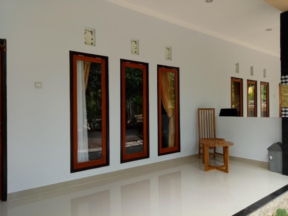 Bintang Hostel 8/50