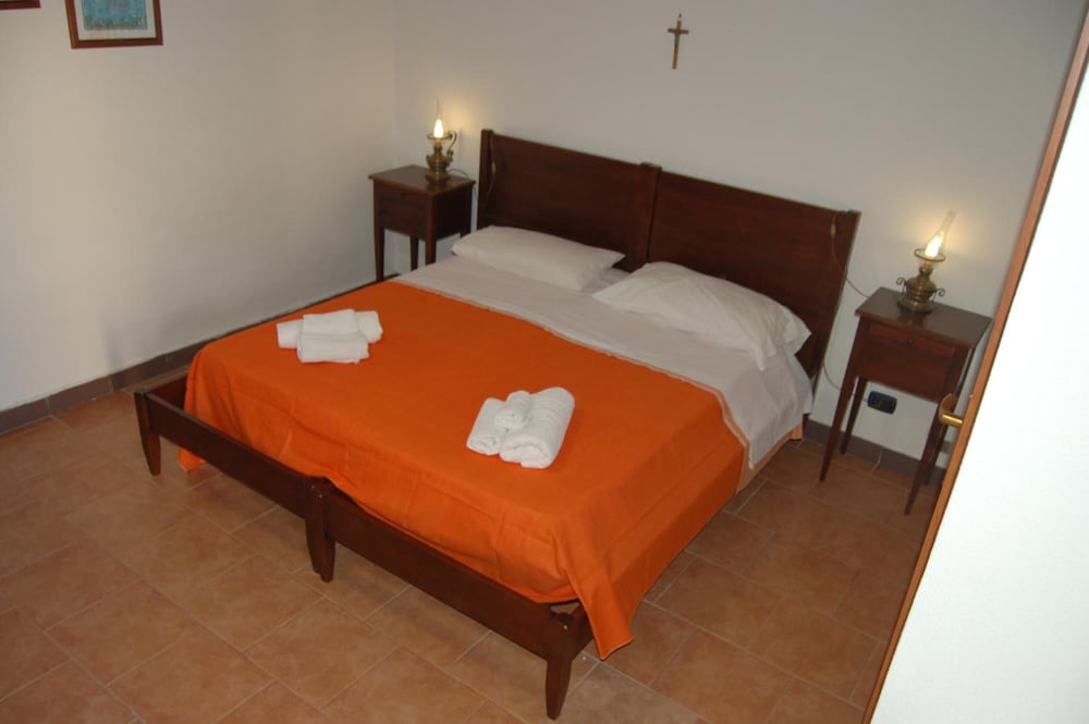 Al Togo Hotel 10/50