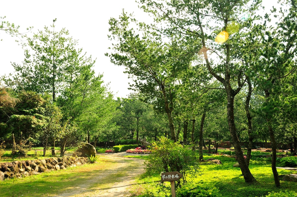 Zen and Pine Resort 56/63