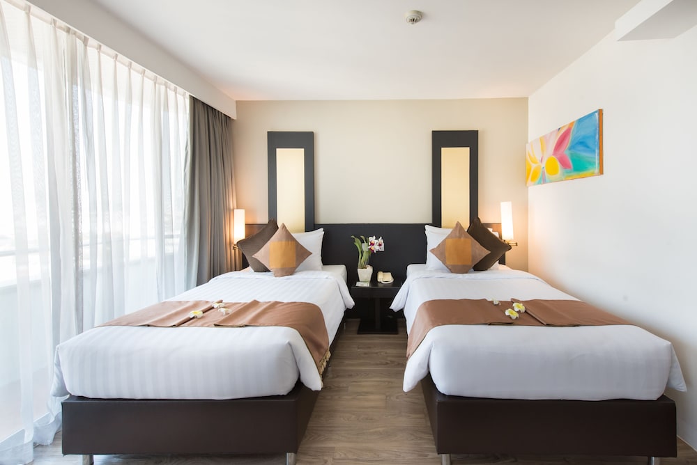 Gold Orchid Bangkok 11/50
