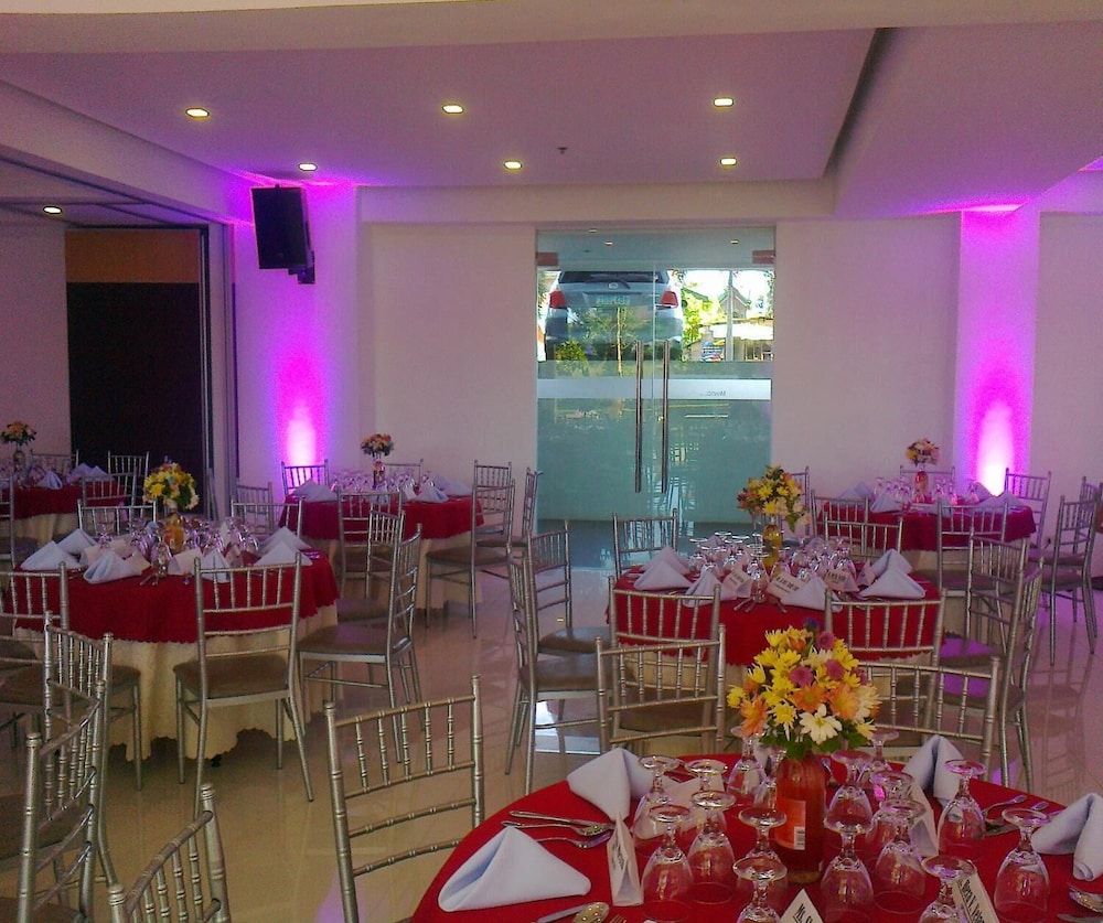 Mango Suites - Santiago 31/33