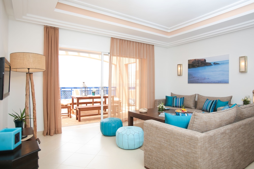Paradis Plage Surf Yoga Spa Resort 53/83