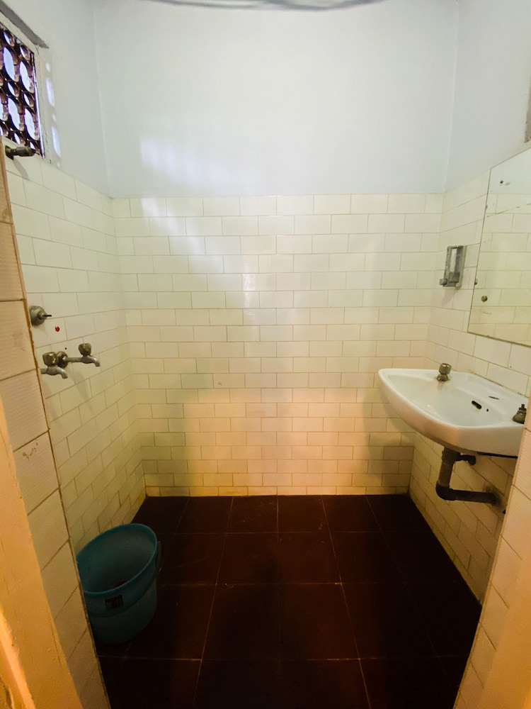 Hotel Anand Palace 39/40