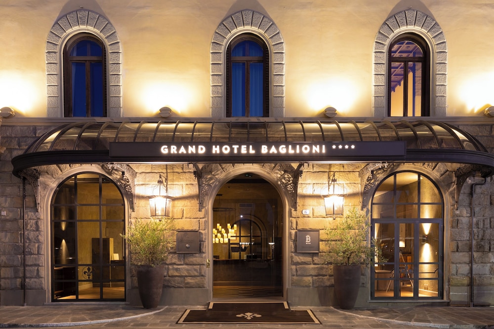 Grand Baglioni Hotel 3/77