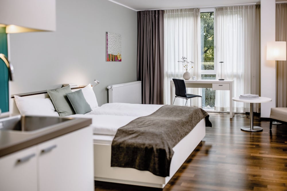 COMFORT, DOUBLE BED