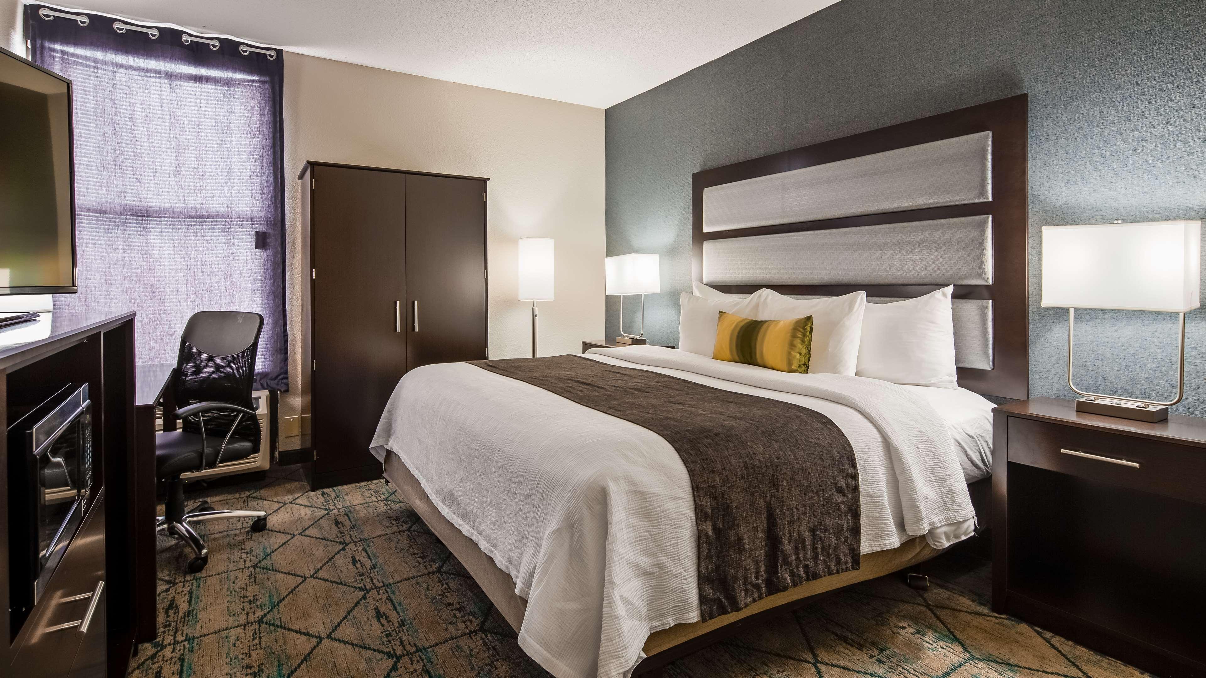 غرفة، Best Western Plus Indianapolis NW Hotel 7/10