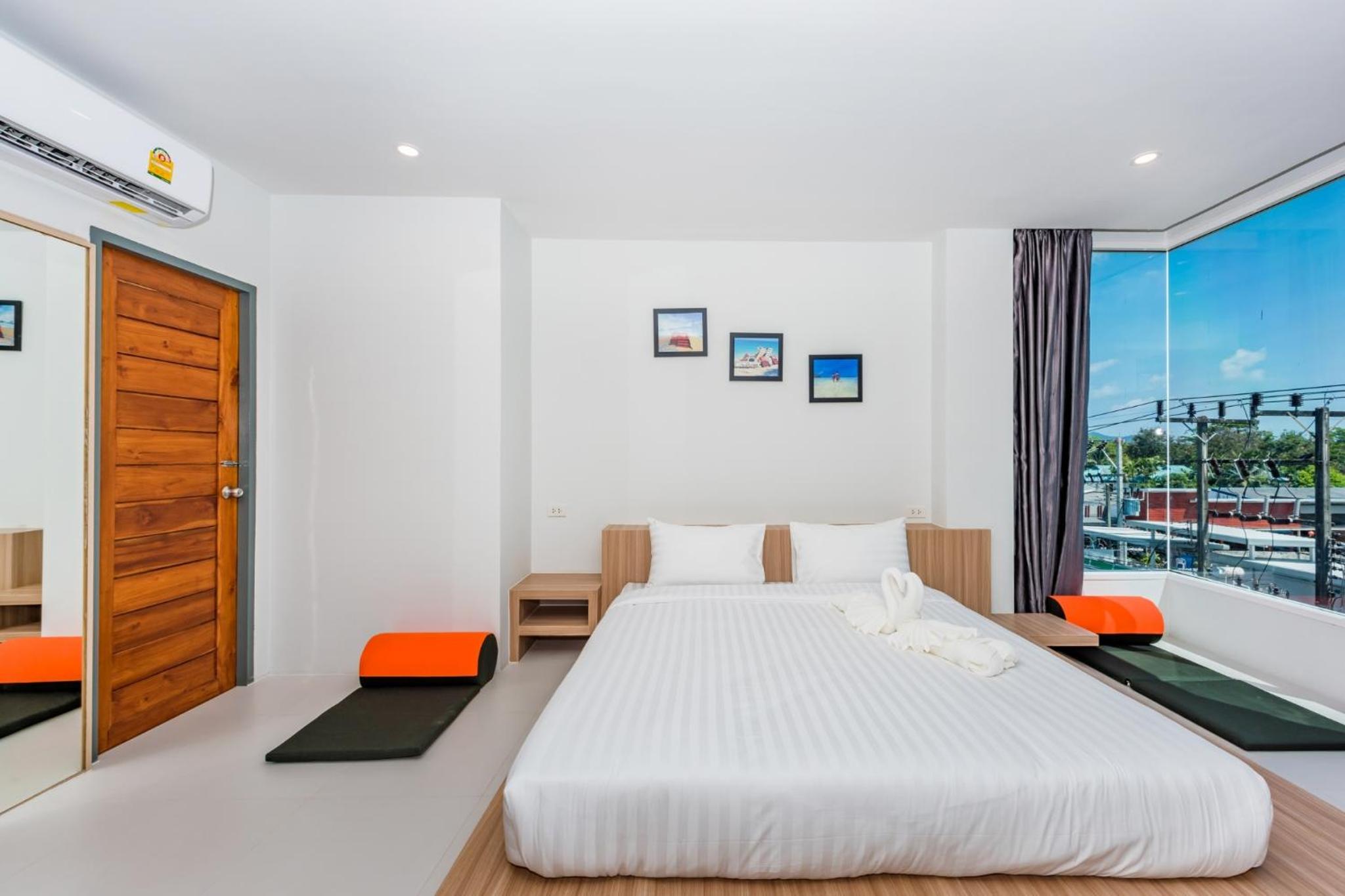 Phuket Marine Poshtel 14/100