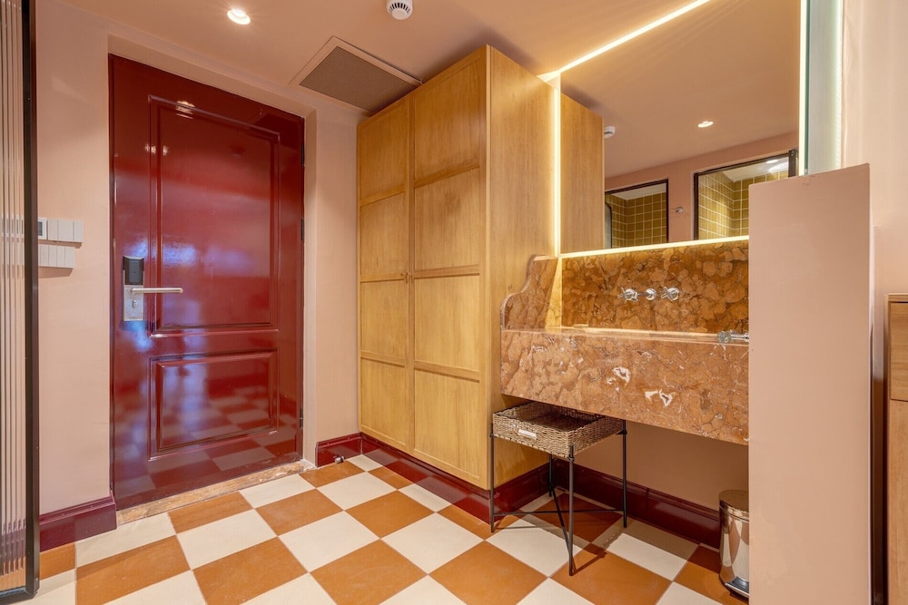 Yonca Anjelika Otel +12 5/50