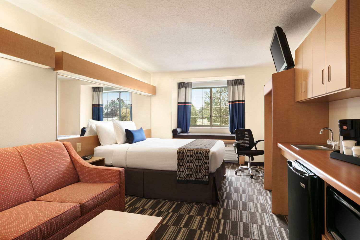 Microtel Inn And Suites By Wyndham Culpeper 10/29
