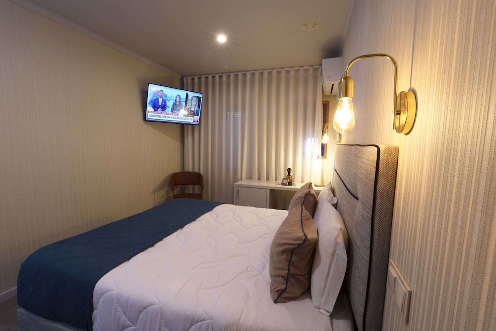 Hotel America 17/50
