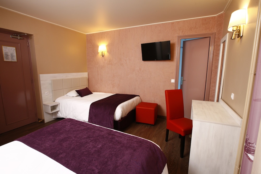 HOTEL SUNNY 13/45