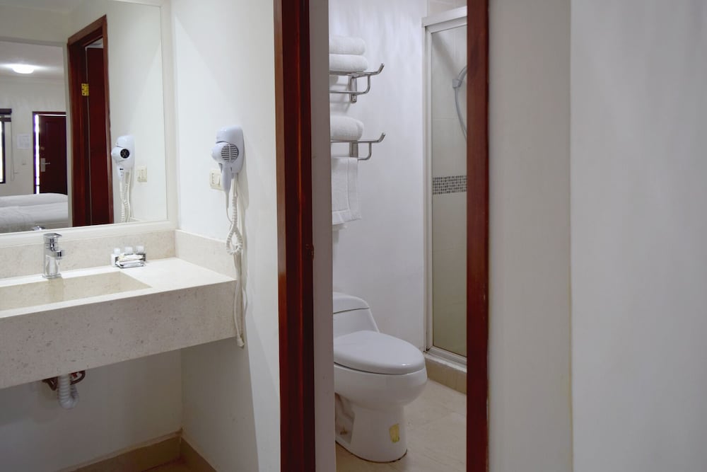 Hotel San Ignacio Inn 39/40