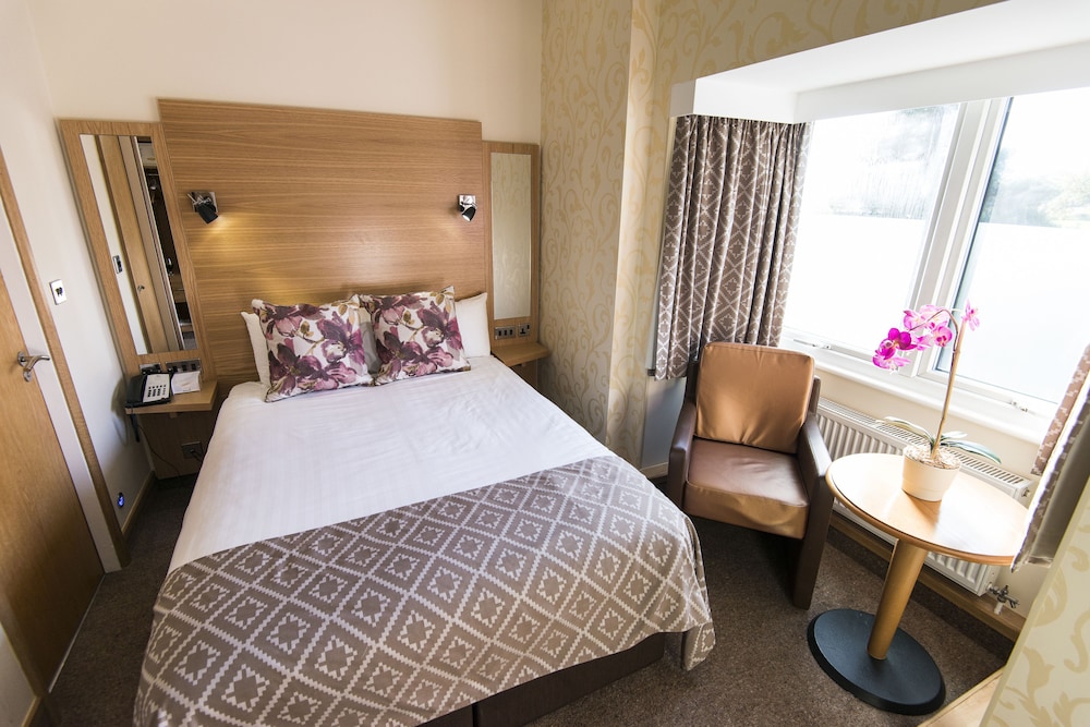 The Fairlawns Hotel And Spa 27/83