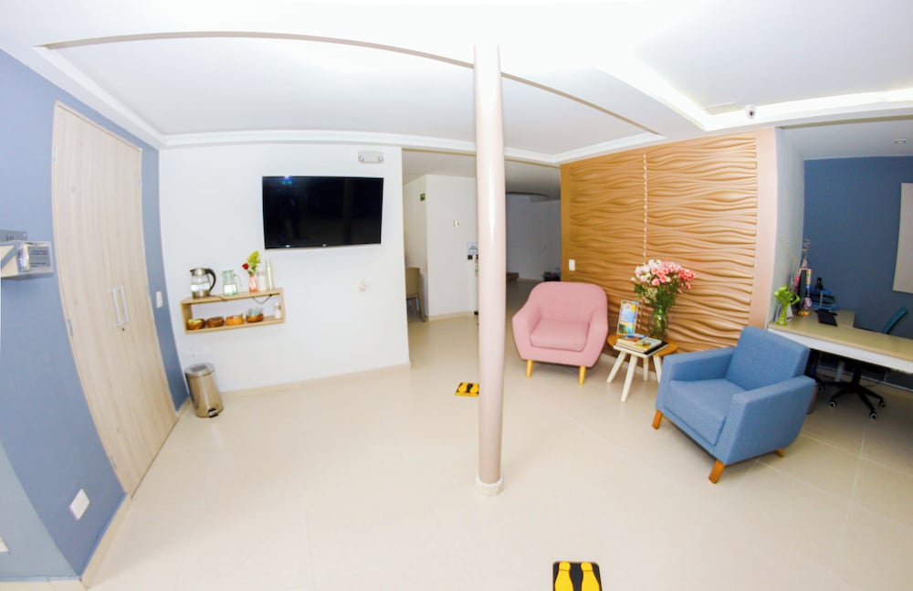 Hotel Boutique Laureles 25/40