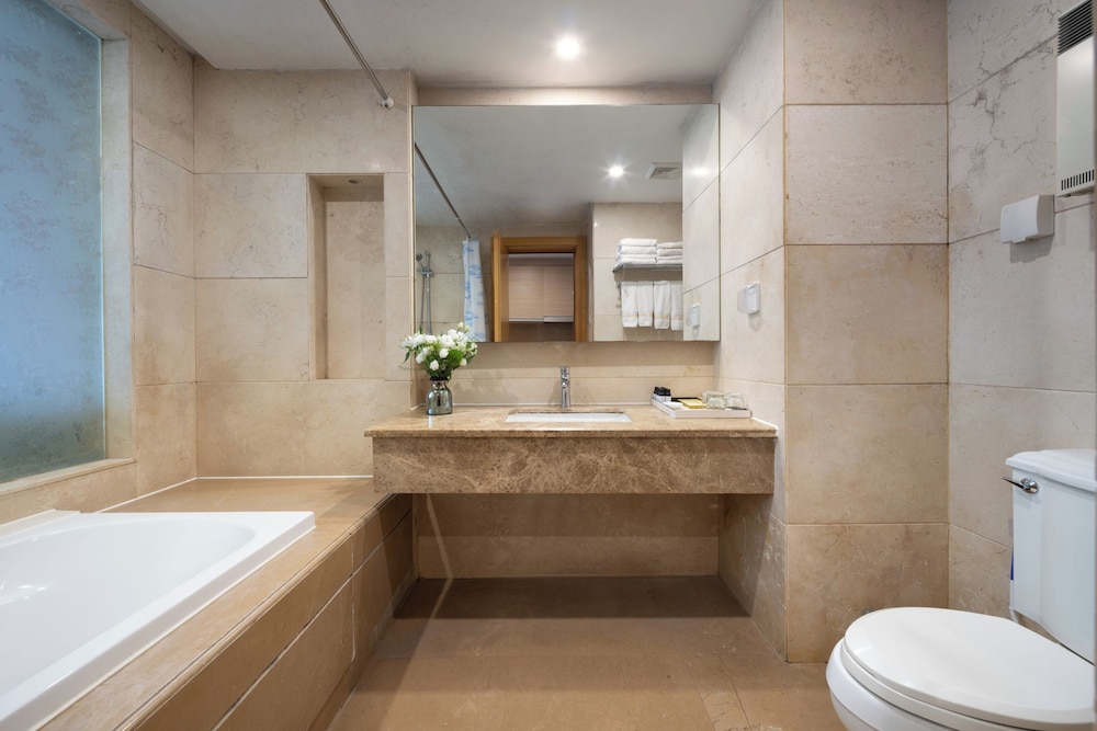 Sanlitun Xin Xiang Ya Yuan Apartment 44/49