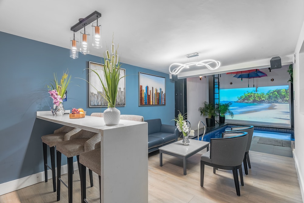 Viktory Boutique Hotel 35/44