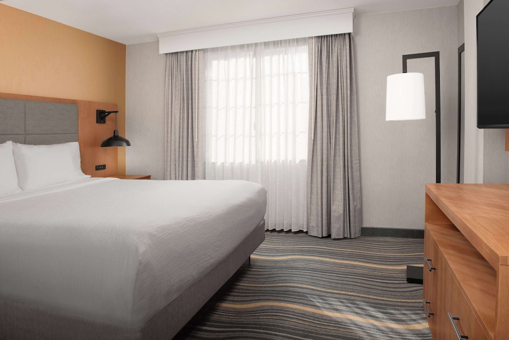 Suite, King Bed