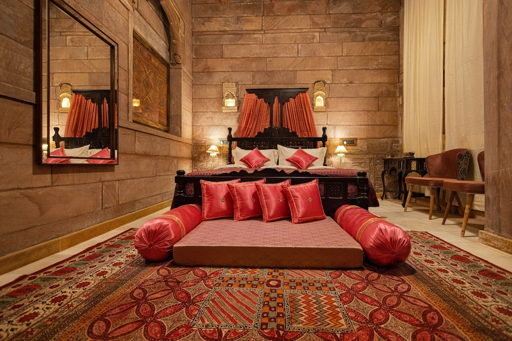 Amritara Manak Haveli, Jodhpur 36/63
