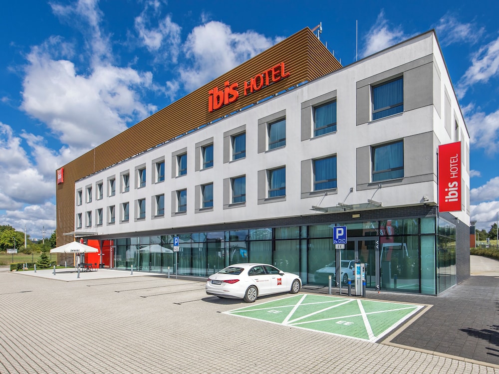 Ibis Poznan Polnoc 66/73