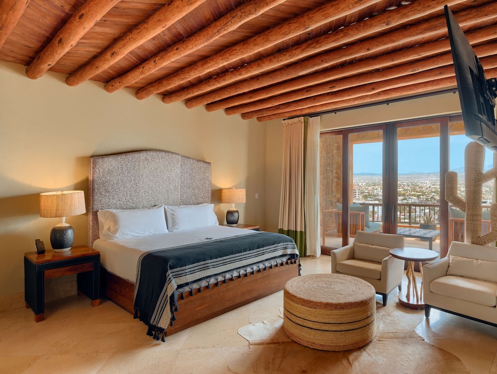 3 Bedrooms, Private Home, 2 King Beds, 4 Queen Beds, Panoramic Marina View