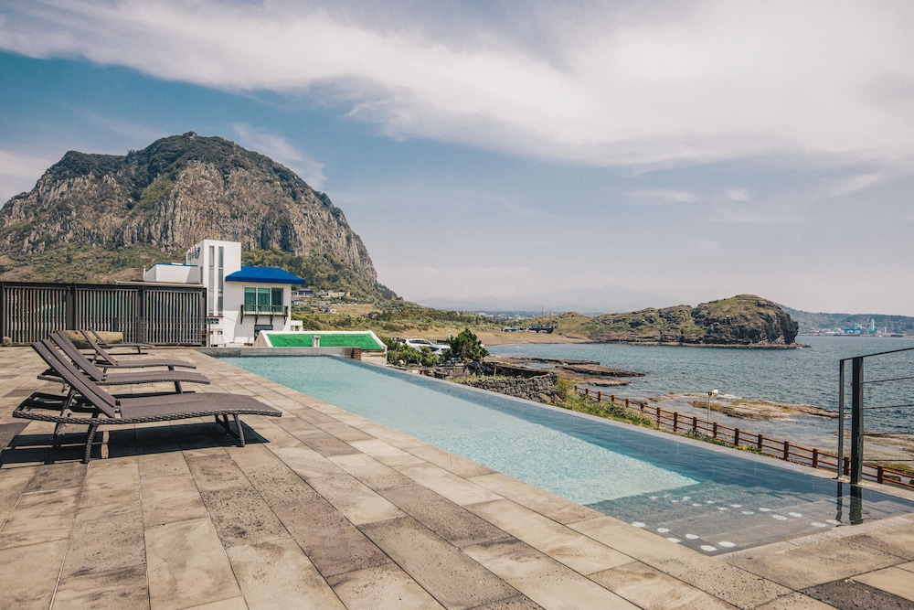 Zen Hideawayatjeju 55/58