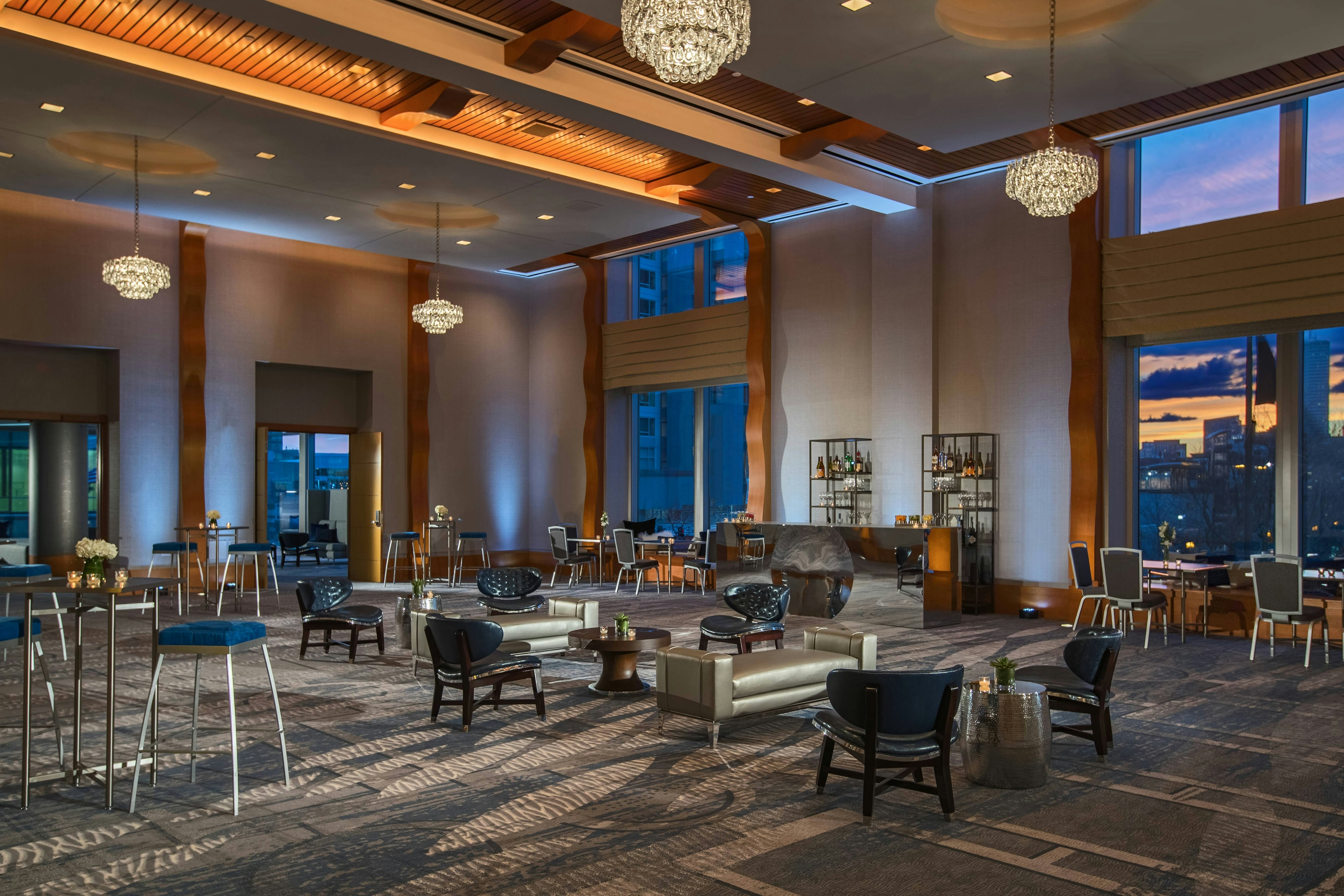 Renaissance Boston Waterfront Hotel 50/51