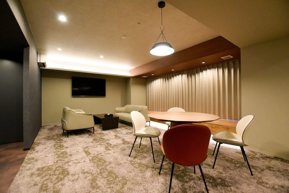 Randor Hotel Hiroshima Prestige 36/50