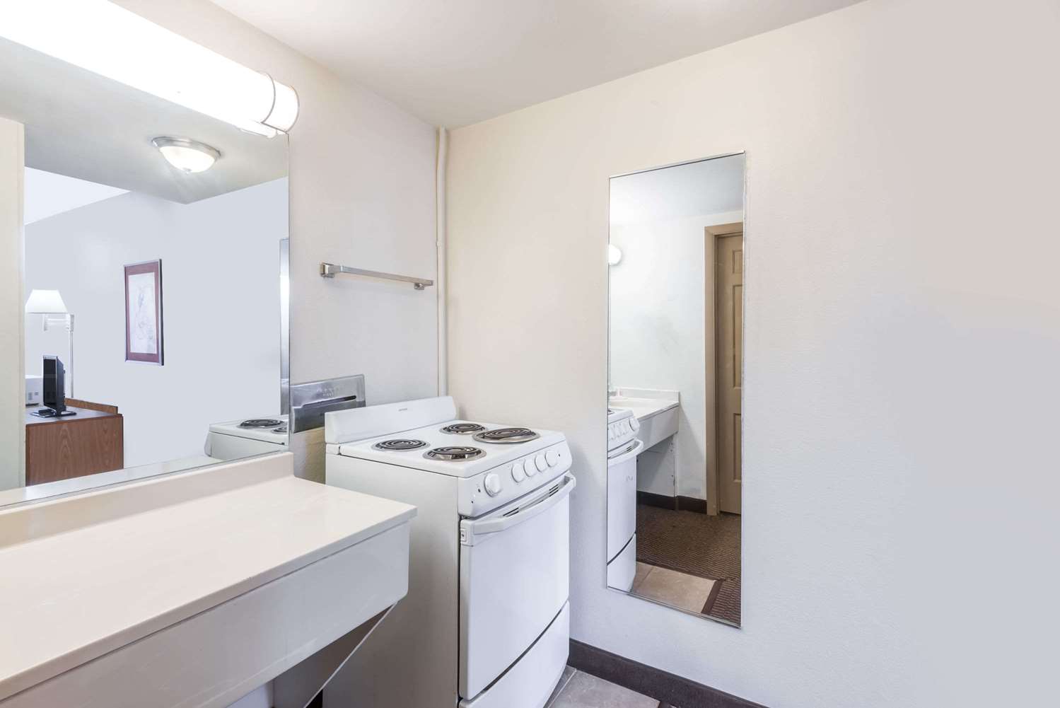 Red Lion Inn & Suites Junction City 29/29
