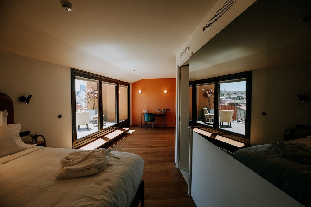 PREMIUM, RIVER VIEW, BALCONY
