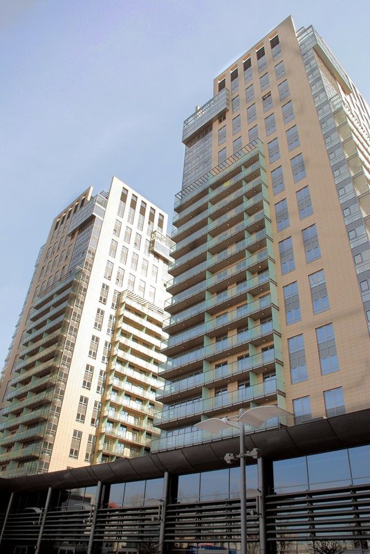 Platinum Residence 2/9