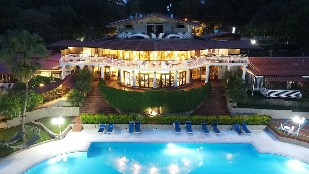 Hotel Martino Spa and Resort 4/50