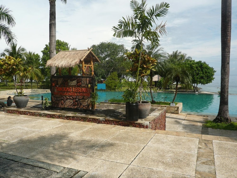 Tanjung Lesung Beach Hotel 33/50