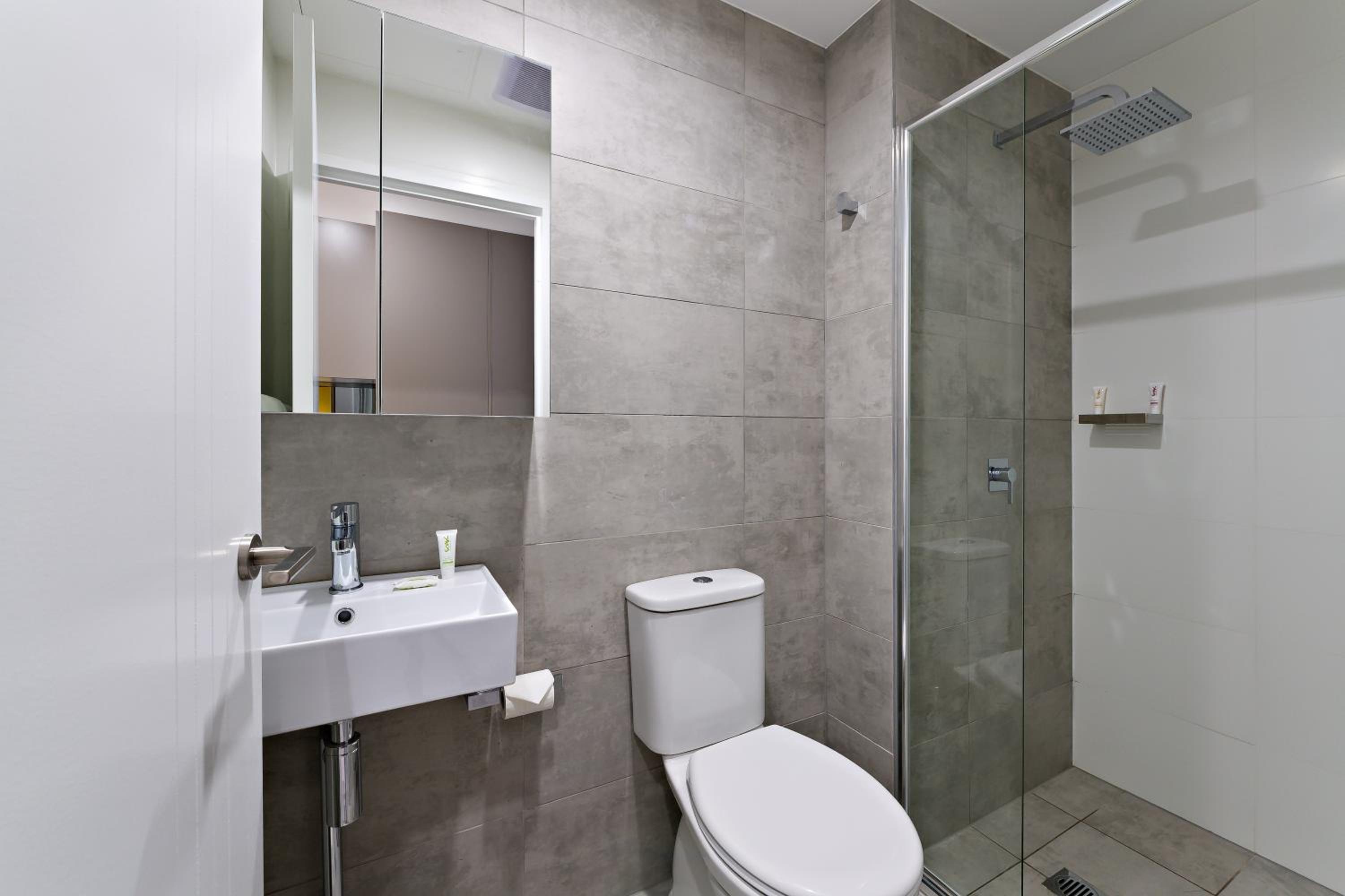 جناح بسرير كينج وسرير كوين، Valuesuites Green Square 4/7