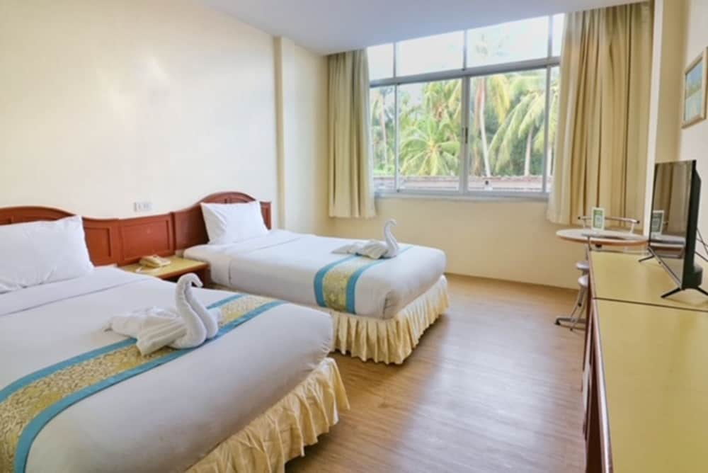 Chumphon Gardens Hotel 23/64