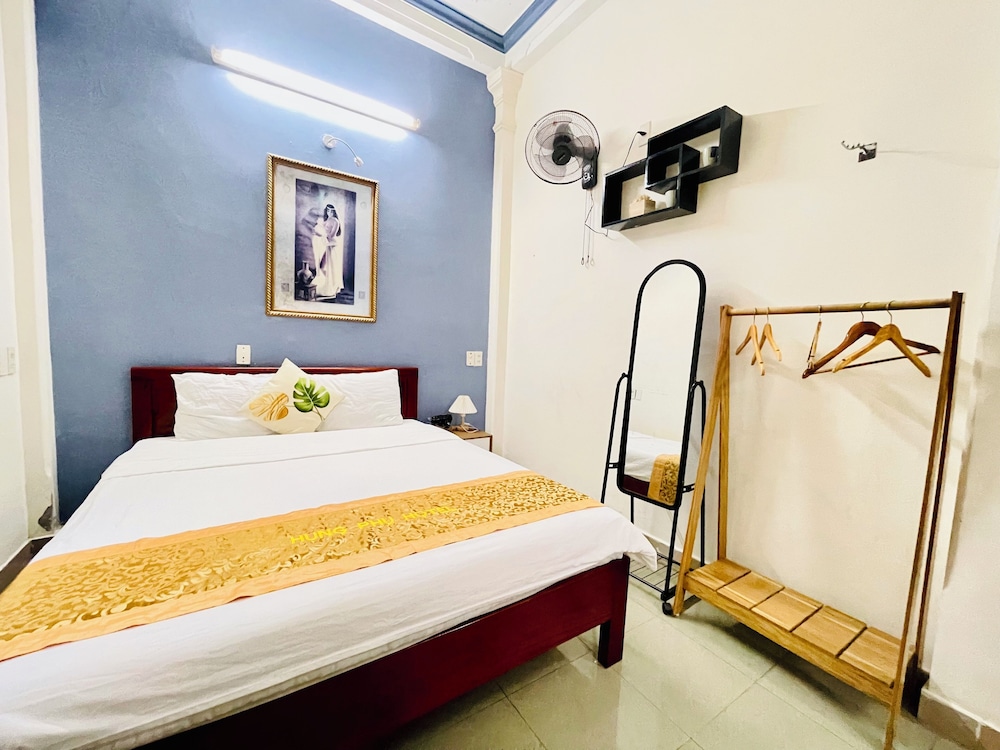Eva Homestay 18/50