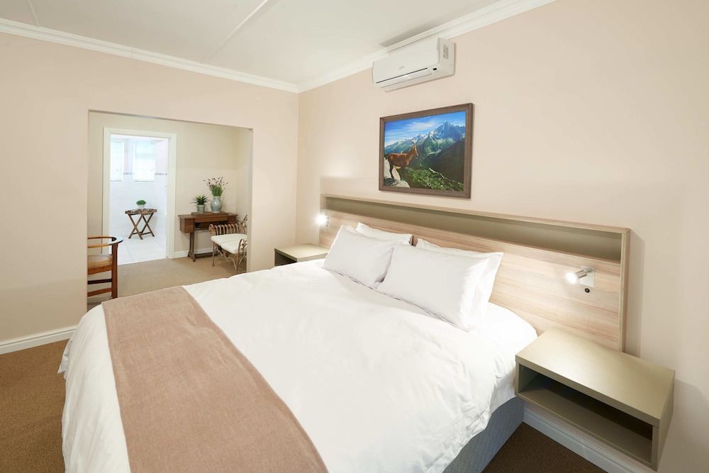 Outeniqua Inn 5/26
