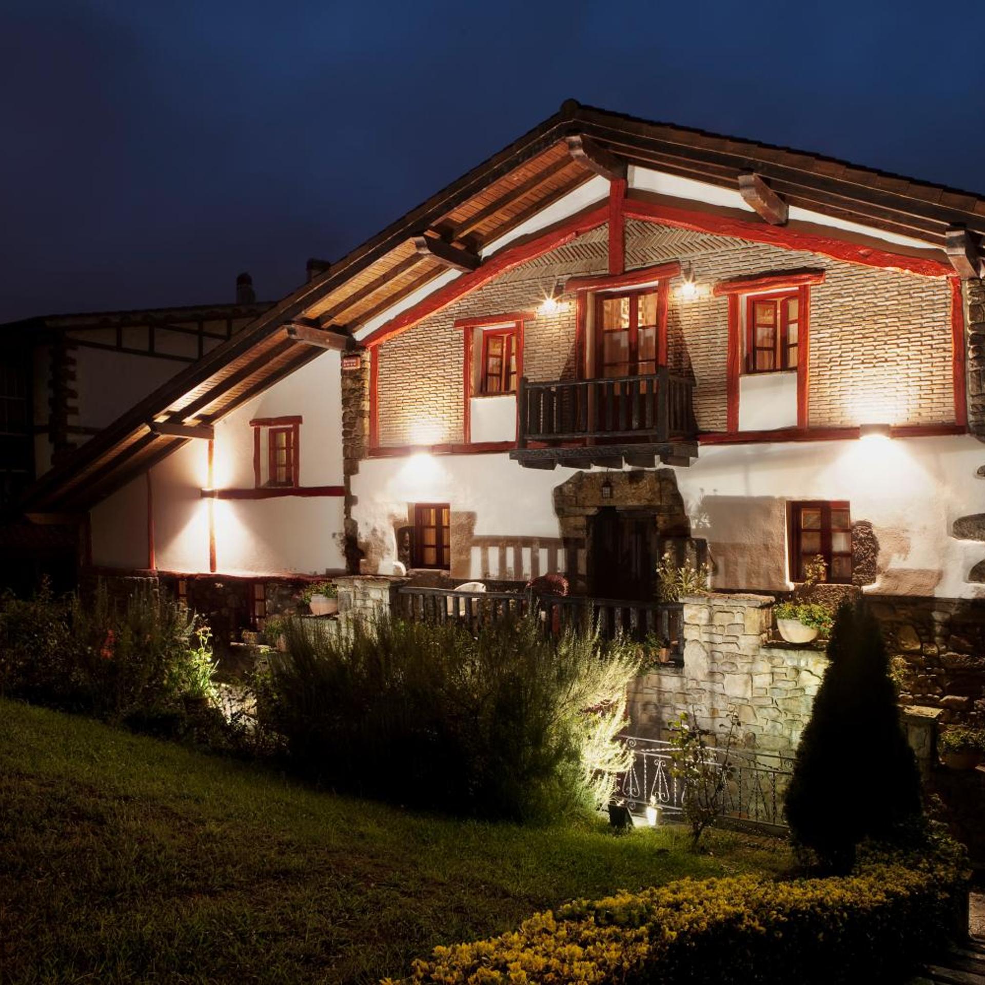 HOTEL IRARAGORRI 3/50