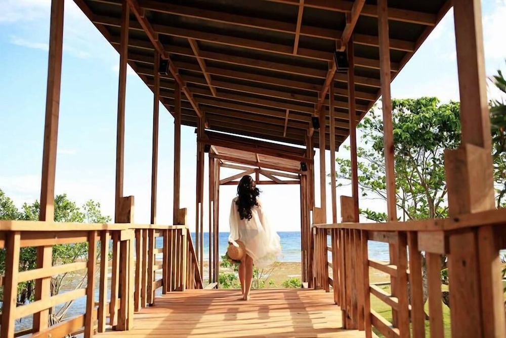 Boffo Resort 8/30