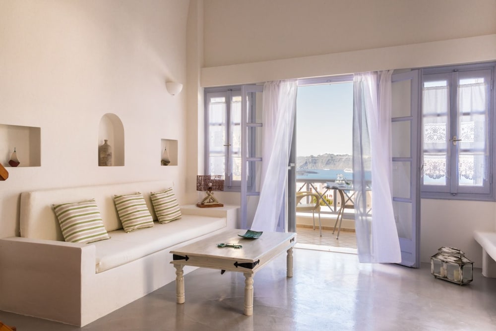 Black Diamond Suites Adults Only 29/50