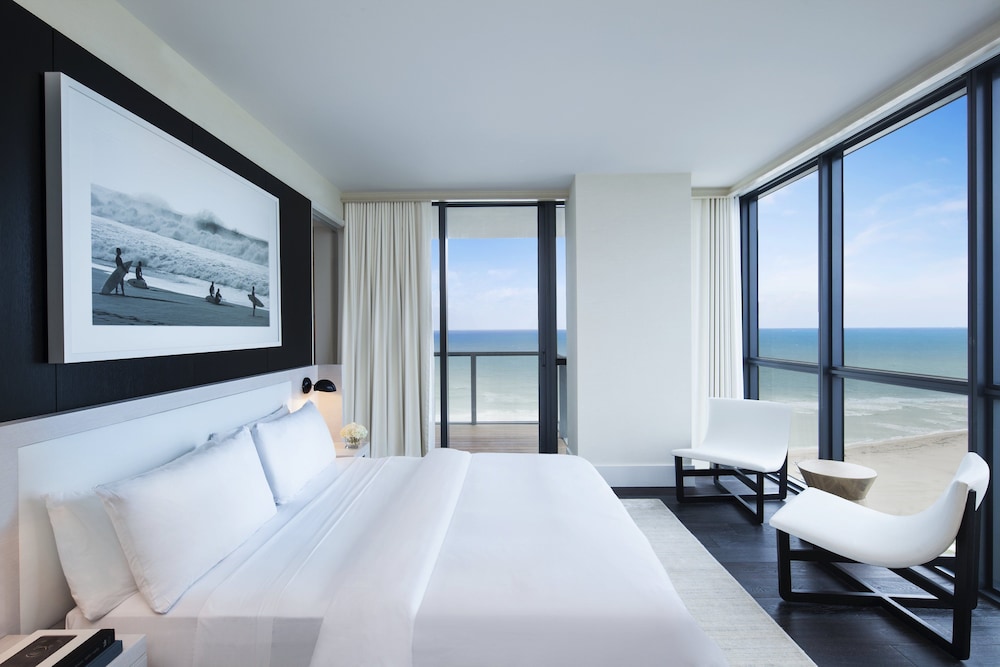 W South Beach Hotel 13/68