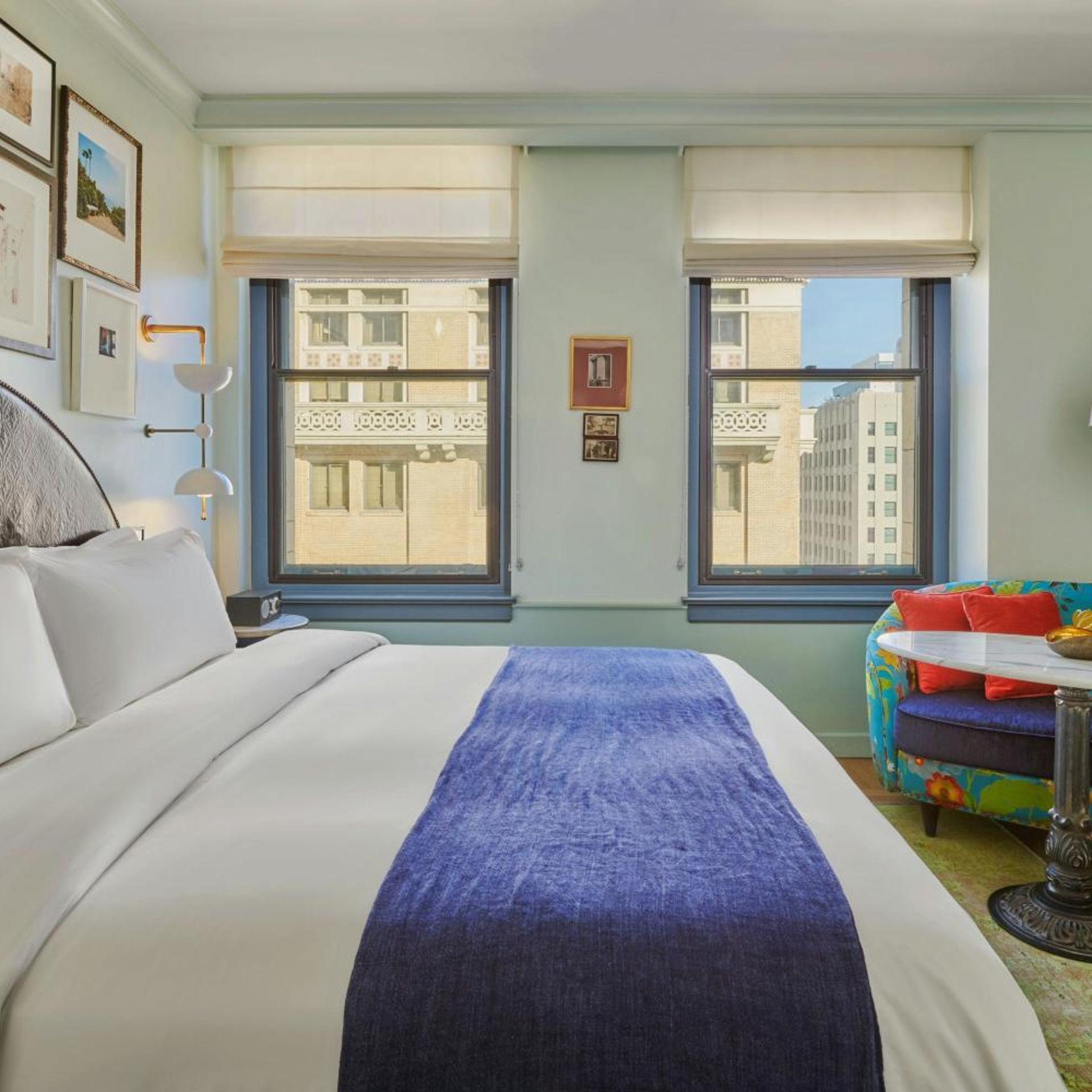 Study, King Bed, City View
