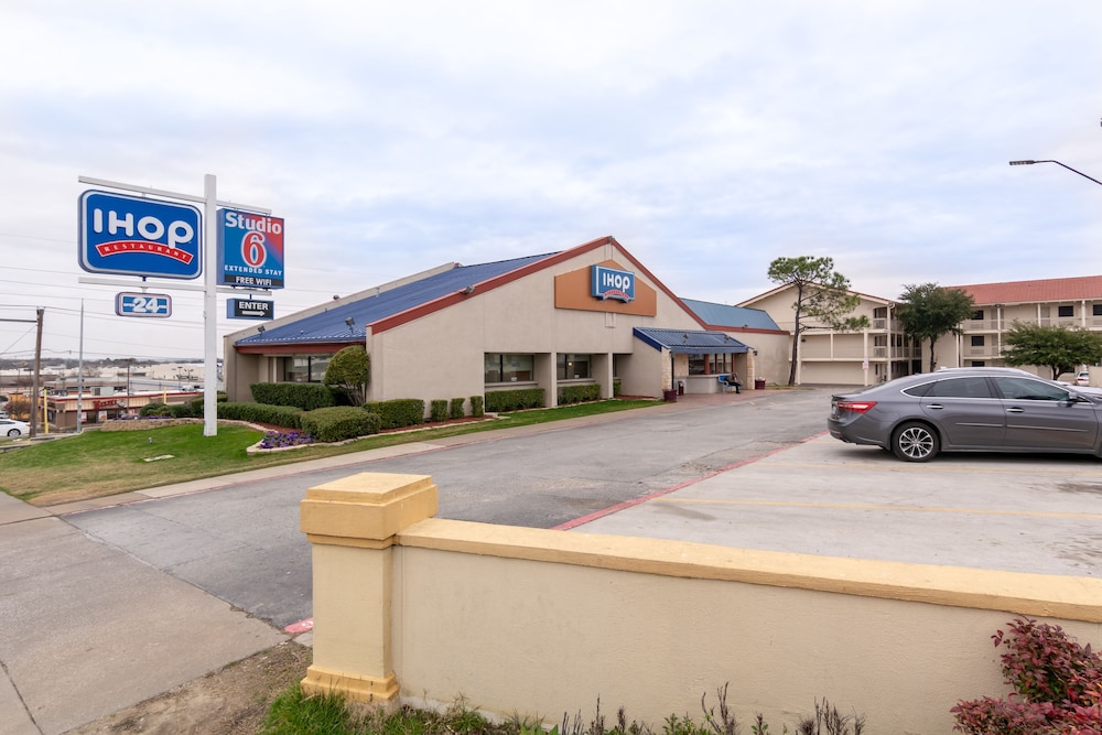Studio6 Fort Worth, TX - West Medical Center 38/49