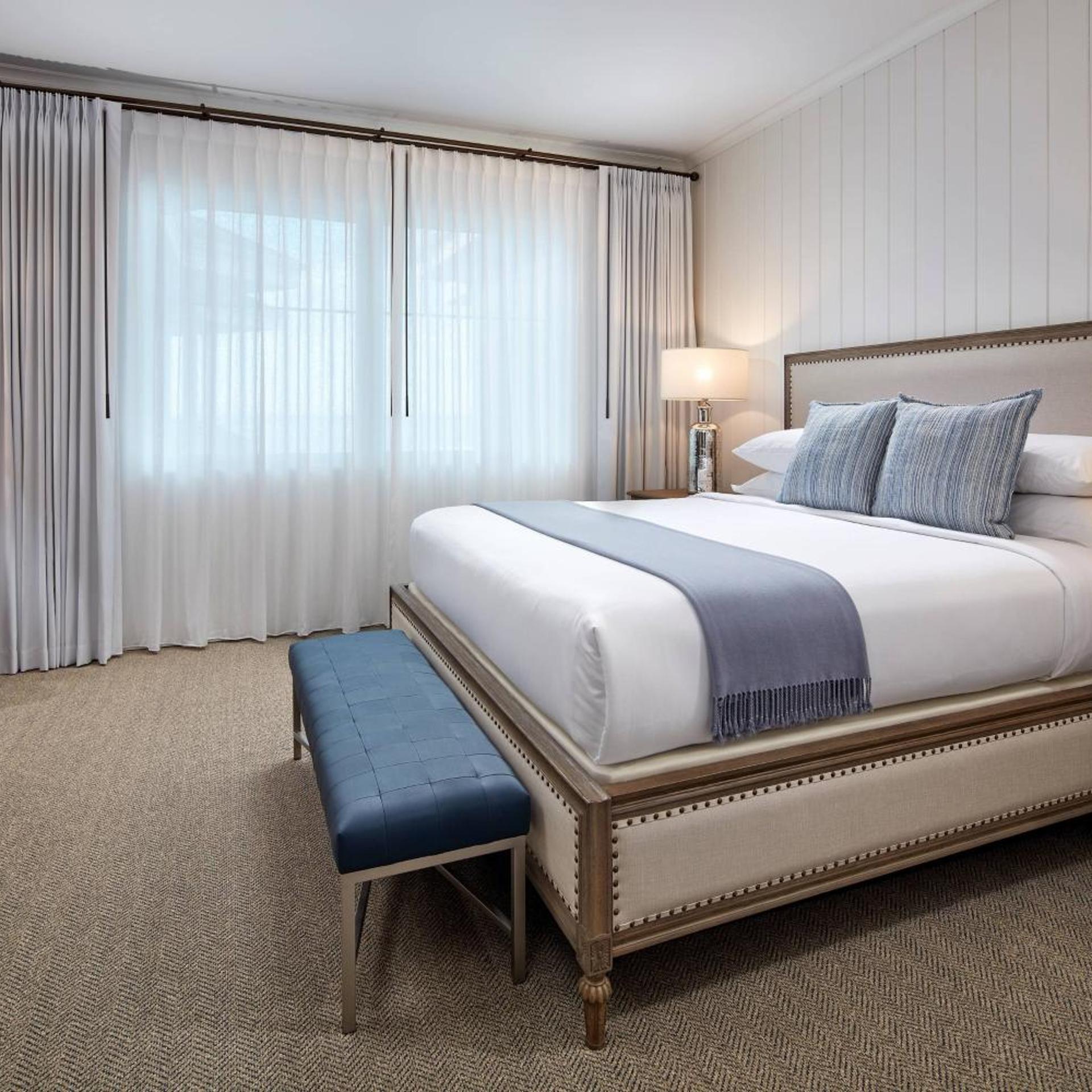 Guest Room, Classic, King Bed