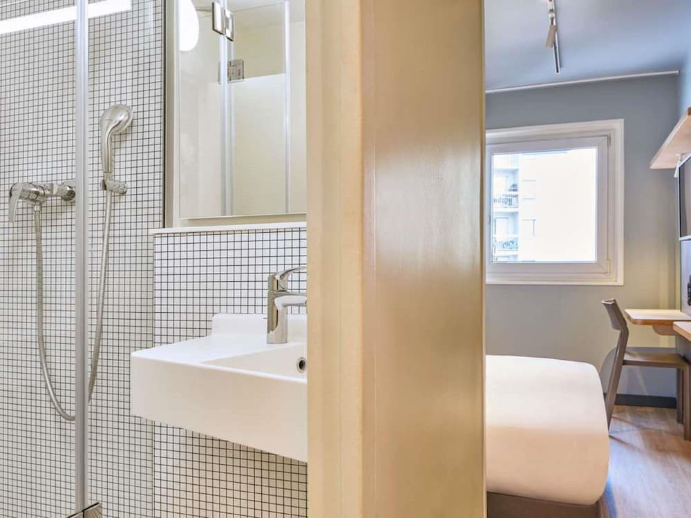 Ibis Budget Poitiers Nord Futuroscope 71/71