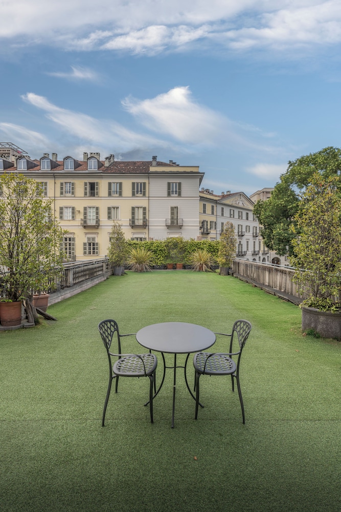 Hotel Roma E Rocca Cavour 77/82