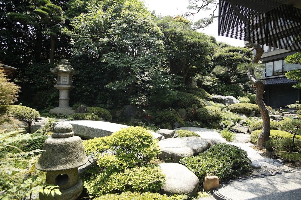 surroundings