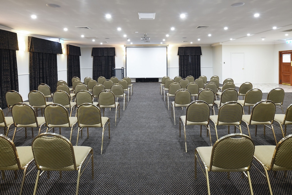 Rydges Armidale 39/50